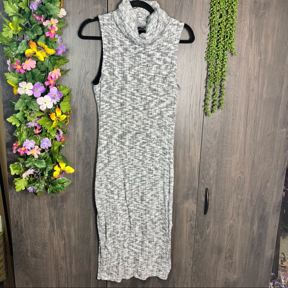 .!🌼3/$30🌼UK2LA Sleeveless Cowl Neck Ribbed Sweater Bodycon Dress Size Medium